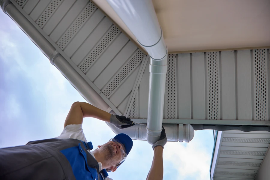 Improving Drainage Efficiency With Gutter Repair Services in Lake Charles, LA Improving Drainage Efficiency With Gutter Repair Services in Lake Charles, LA